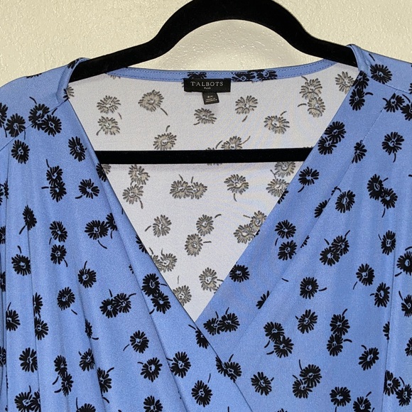 Talbots Plus Size Blue Floral Faux Fit and Flare Wrap Dress 3617 - Picture 3 of 9